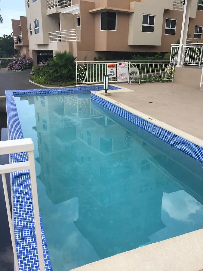 Modern Comfort Suites Mount James Apartament