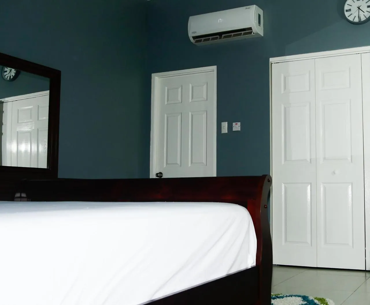 Modern Comfort Suites Mount James Apartament