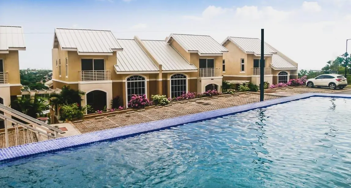 Modern Comfort Suites Mount James