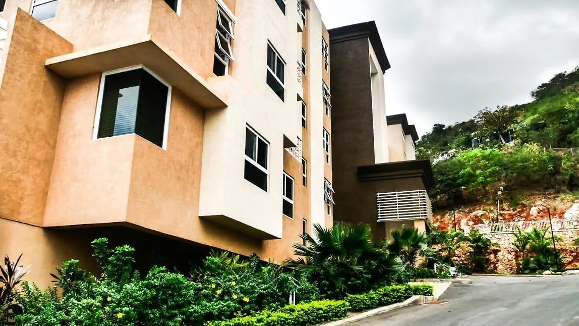Modern Comfort Suites Mount James Apartman